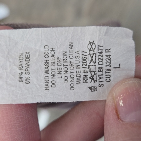 Tobi Short Sleeve Taupe V Neckline Long Oversized Style Soft Fabric Size Large - Picture 9 of 9